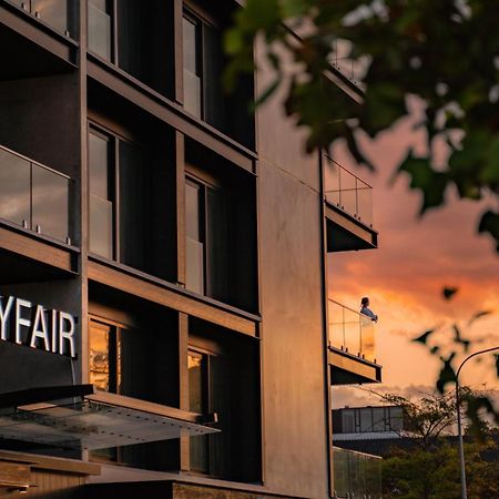 The Mayfair 基督城 外观 照片 Mayfair, a boutique hotel in the heart of the city