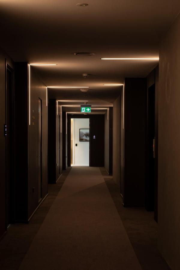 The Mayfair 基督城 外观 照片 A corridor in a hotel