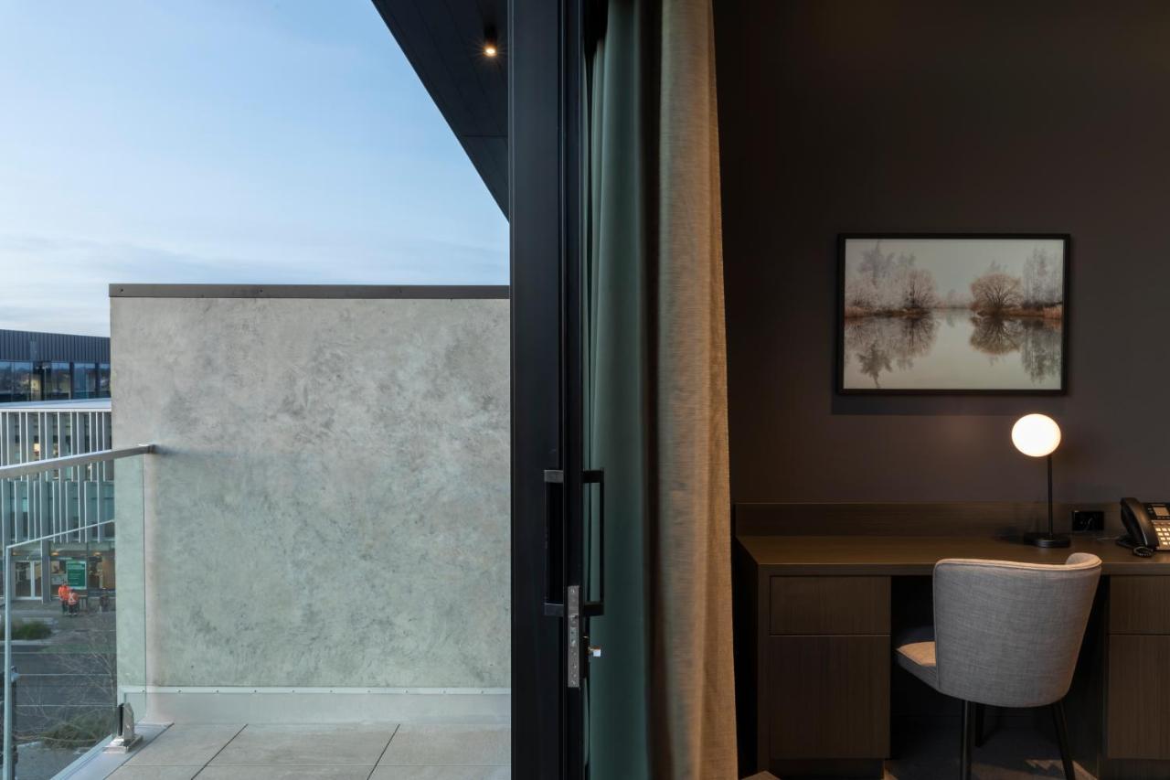 The Mayfair 基督城 外观 照片 A room at the hotel