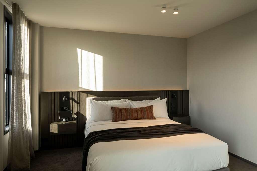 The Mayfair 基督城 客房 照片 A bedroom at the hotel