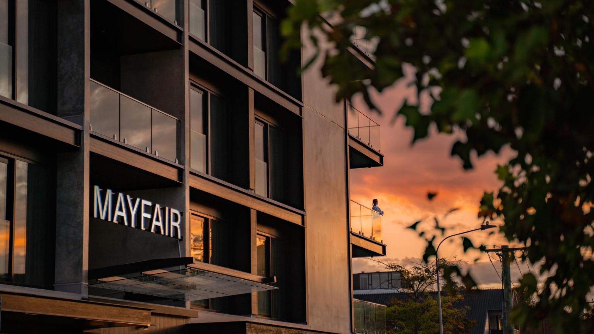 The Mayfair 基督城 外观 照片 Mayfair, a boutique hotel in the heart of the city